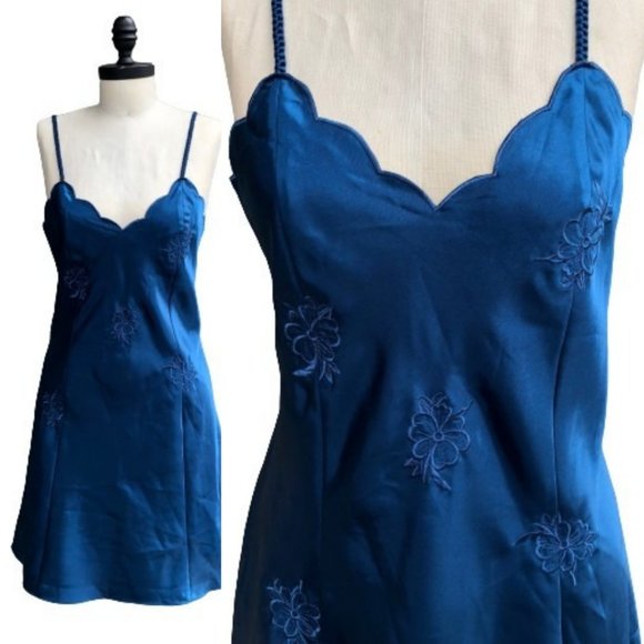 Vintage Other - Vtg Teal Peacock Blue Embroidered Floral Scalloped Edge Chemise Full Slip Dress